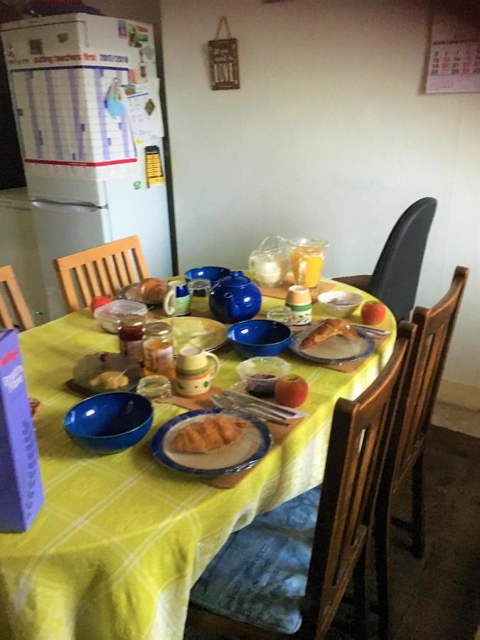 Heddfan Bed & Breakfast Llanboidy Eksteriør bilde